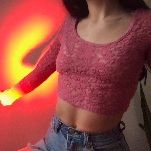 MOSSIMO Mesh Flower Top - Picture 2 of 5